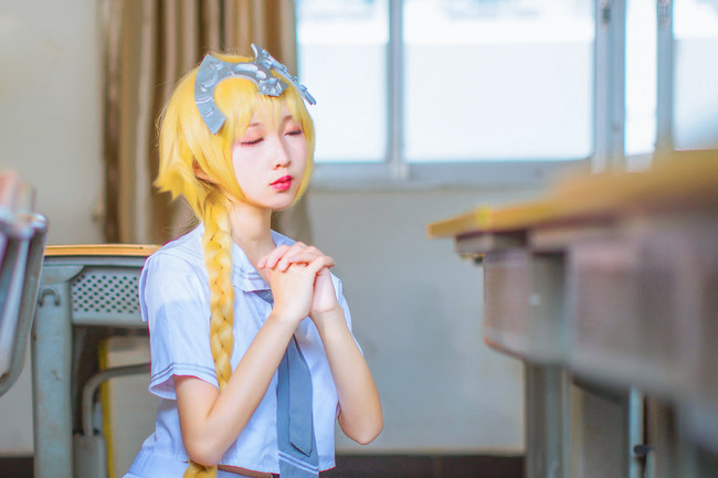 我！贞德！中立！