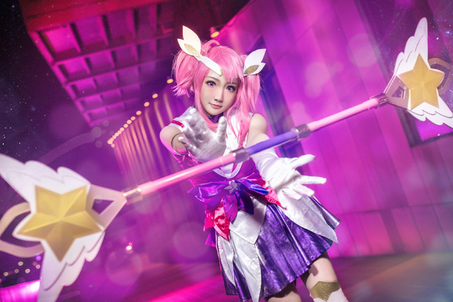 『英雄联盟』魔法少女拉克丝