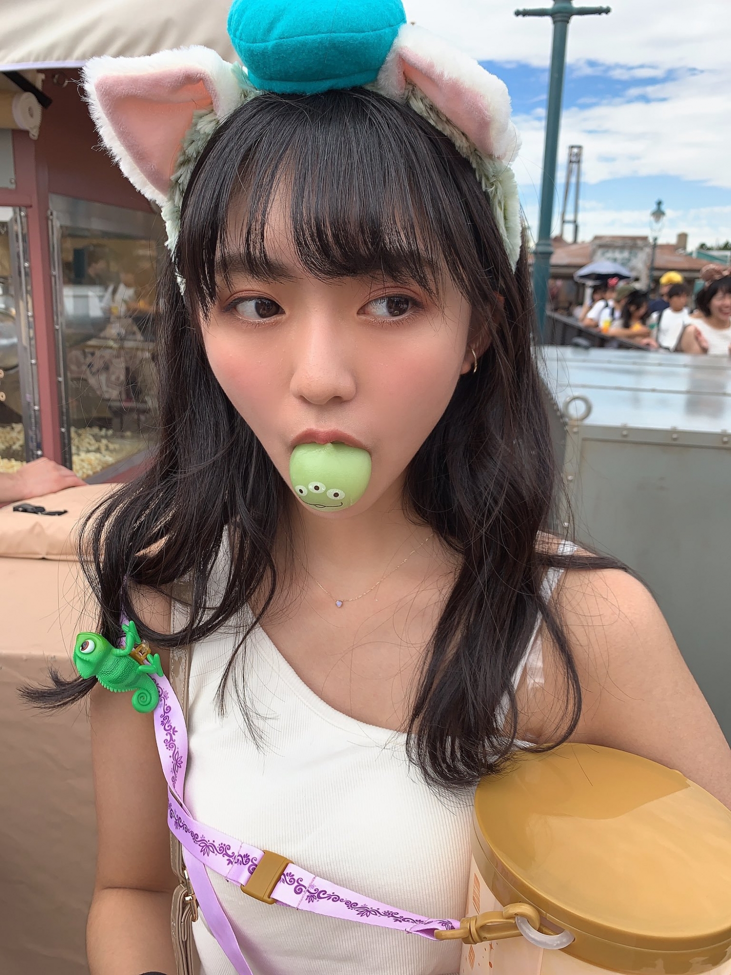 全日本最可爱17岁！2019杂志小姐冠军「豊田ルナ」泳装初解禁　青春的乳摇就是赞