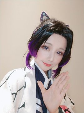 鬼灭之刃cos虫柱《胡蝶忍》网友：这是目前看过还原度最高的妹子惹