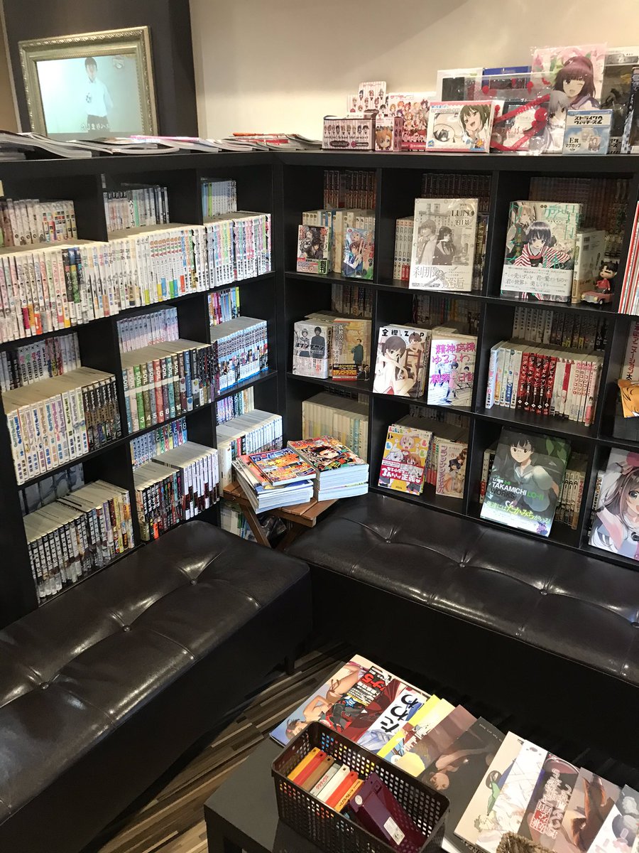 真的有绅士在店内阅读吗，秋叶原御宅向发廊提供R18萝莉题材杂志及单行本漫画