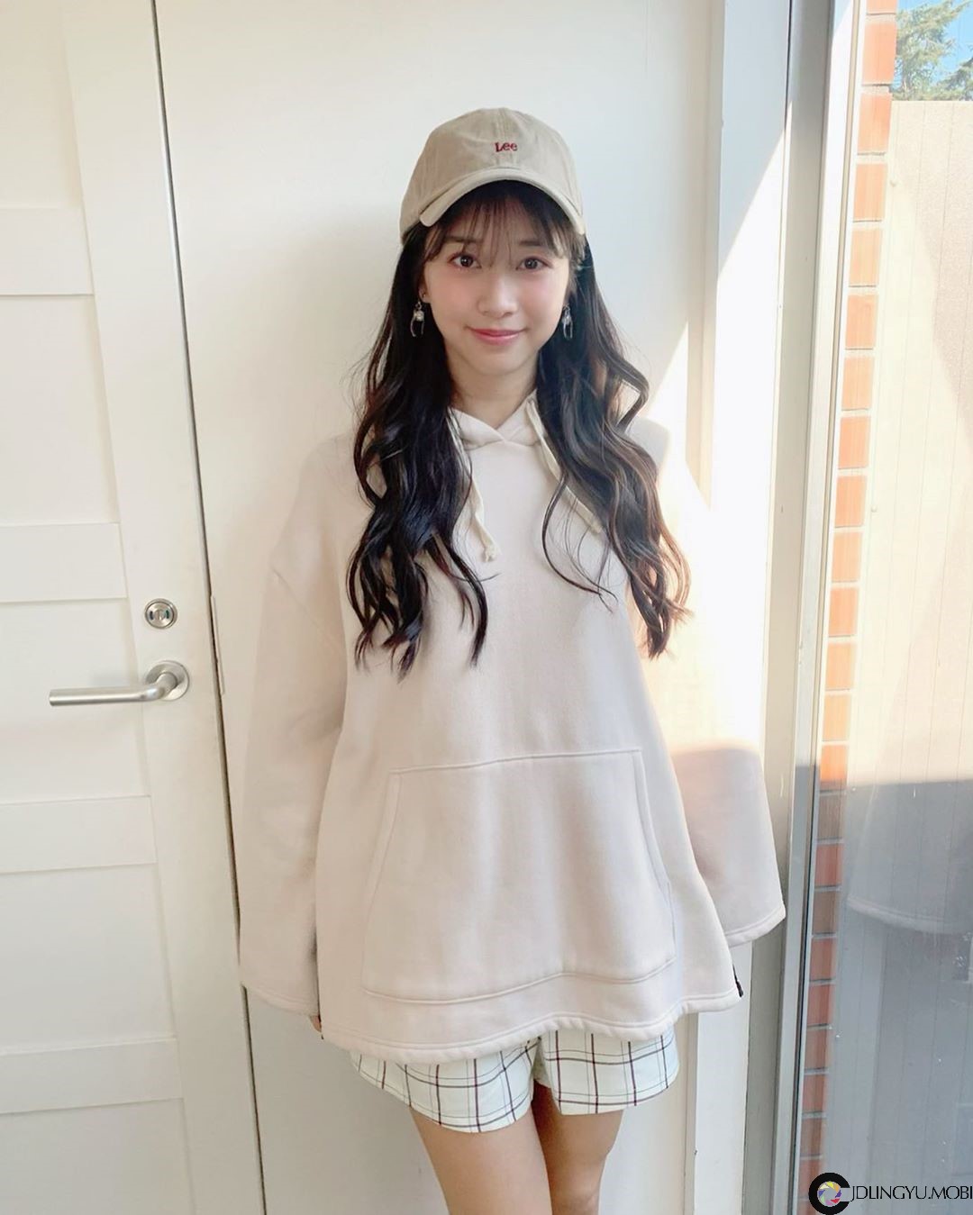 我已锁定你！纯洁美少女「牧野真莉爱」甜美笑容瞬间掳获男粉心