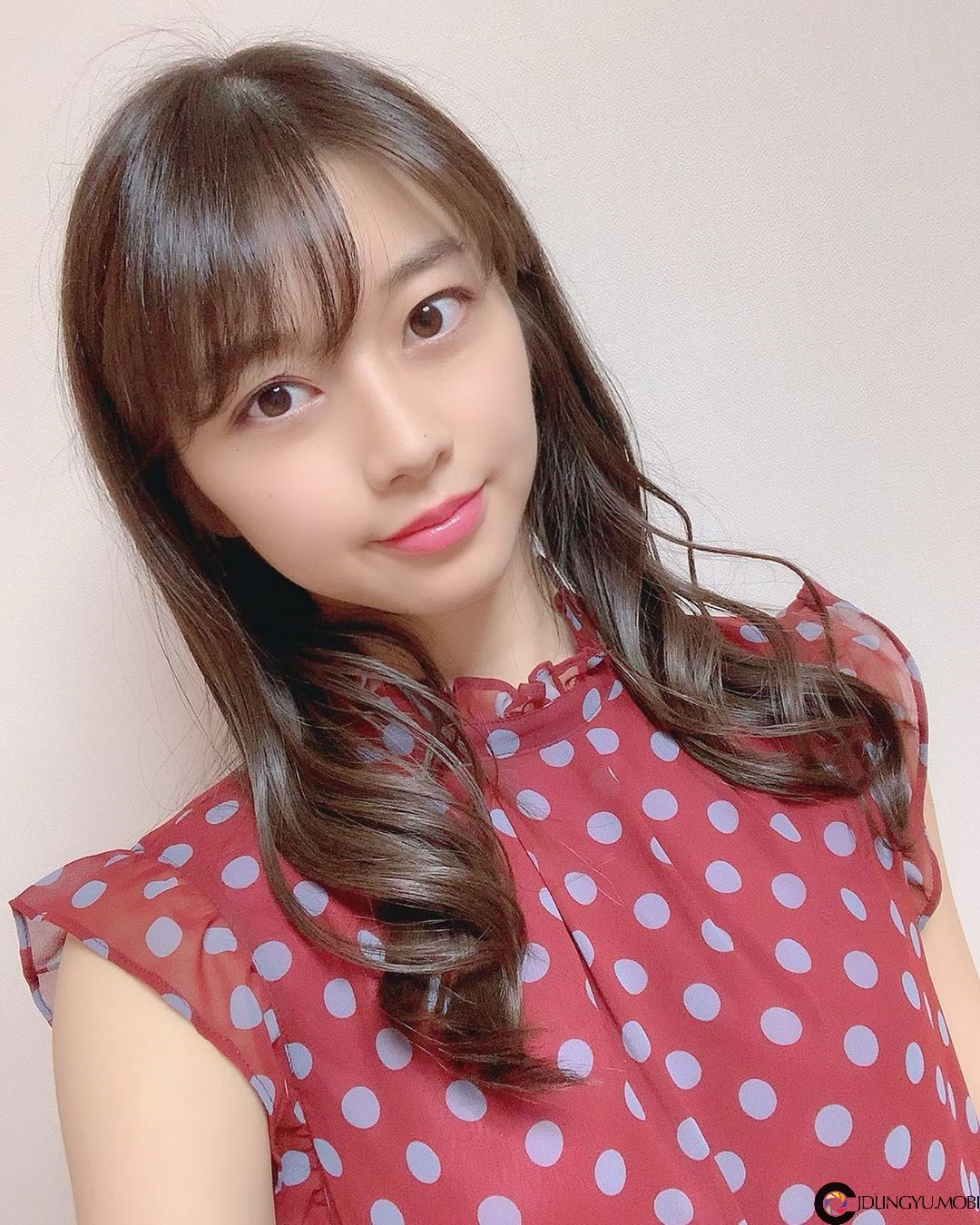 我已锁定你！纯洁美少女「牧野真莉爱」甜美笑容瞬间掳获男粉心