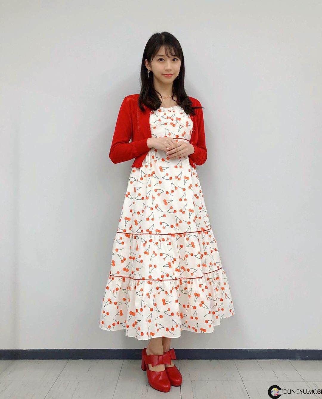 我已锁定你！纯洁美少女「牧野真莉爱」甜美笑容瞬间掳获男粉心