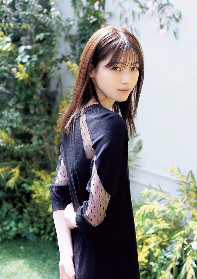 想和她买口罩！甜萌药剂师「西野七濑」灿笑配药　没生病都想要去拿药了