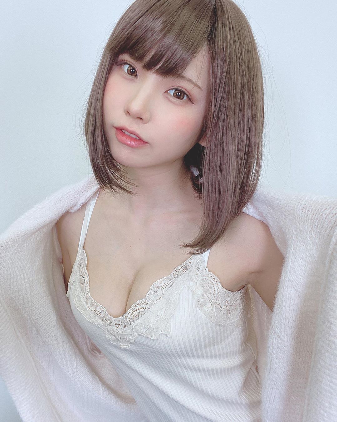 日本第一美女 COSER！最新「Enako」性感写真画面曝光，邪恶视角谁受得了&#8230;
