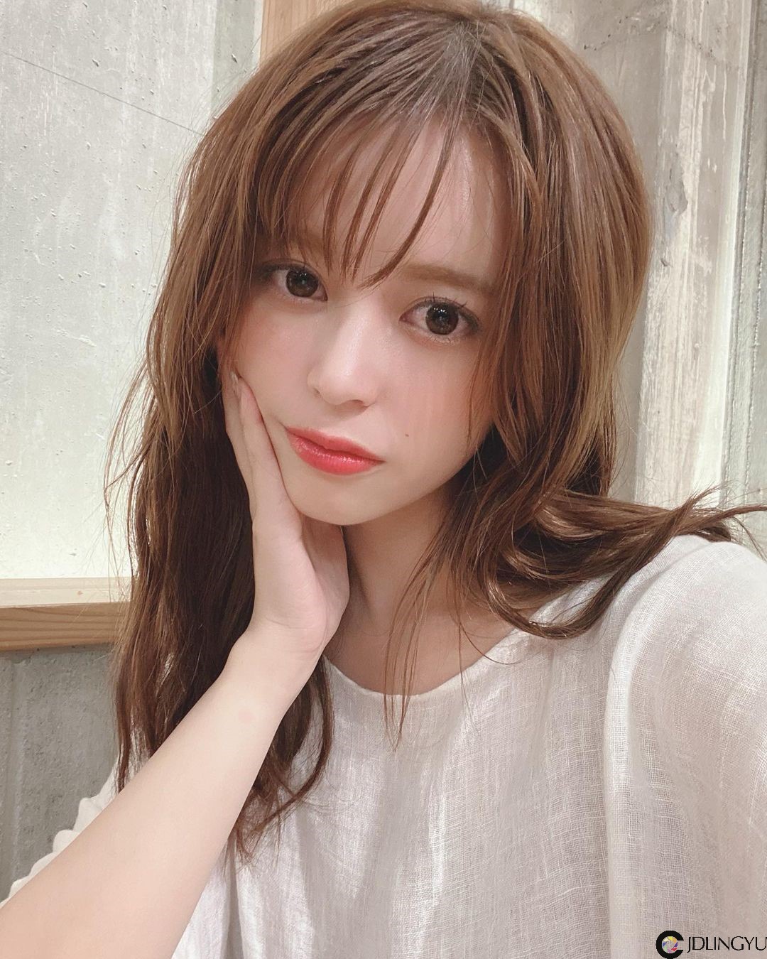 福冈奇迹美女「吉崎绫」混血美颜精致又甜美　全身散发「空灵气场」仿佛从童话中走出来