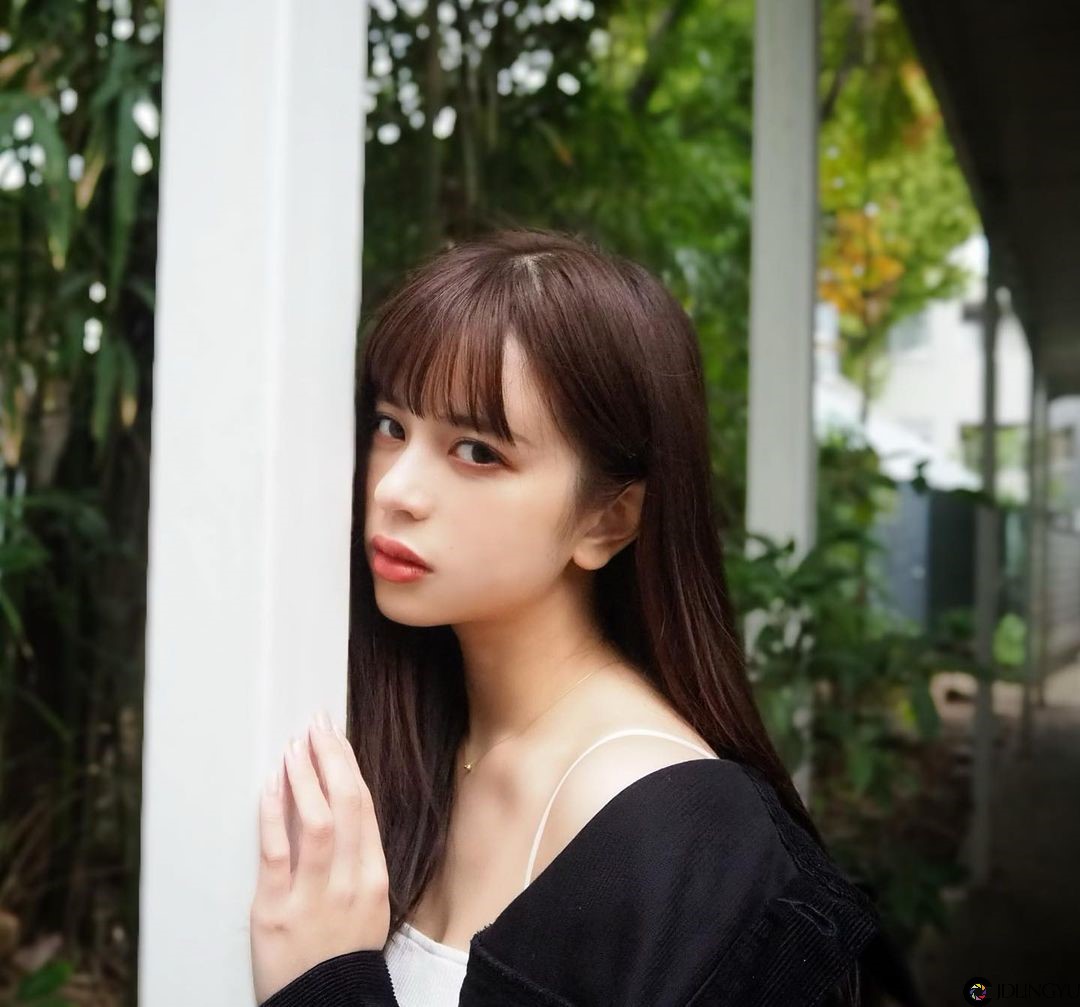 福冈奇迹美女「吉崎绫」混血美颜精致又甜美　全身散发「空灵气场」仿佛从童话中走出来