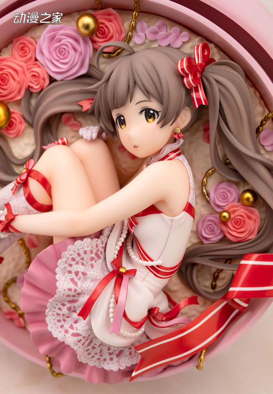 Amiami《偶像大师》箱崎星梨花1/7比例手办