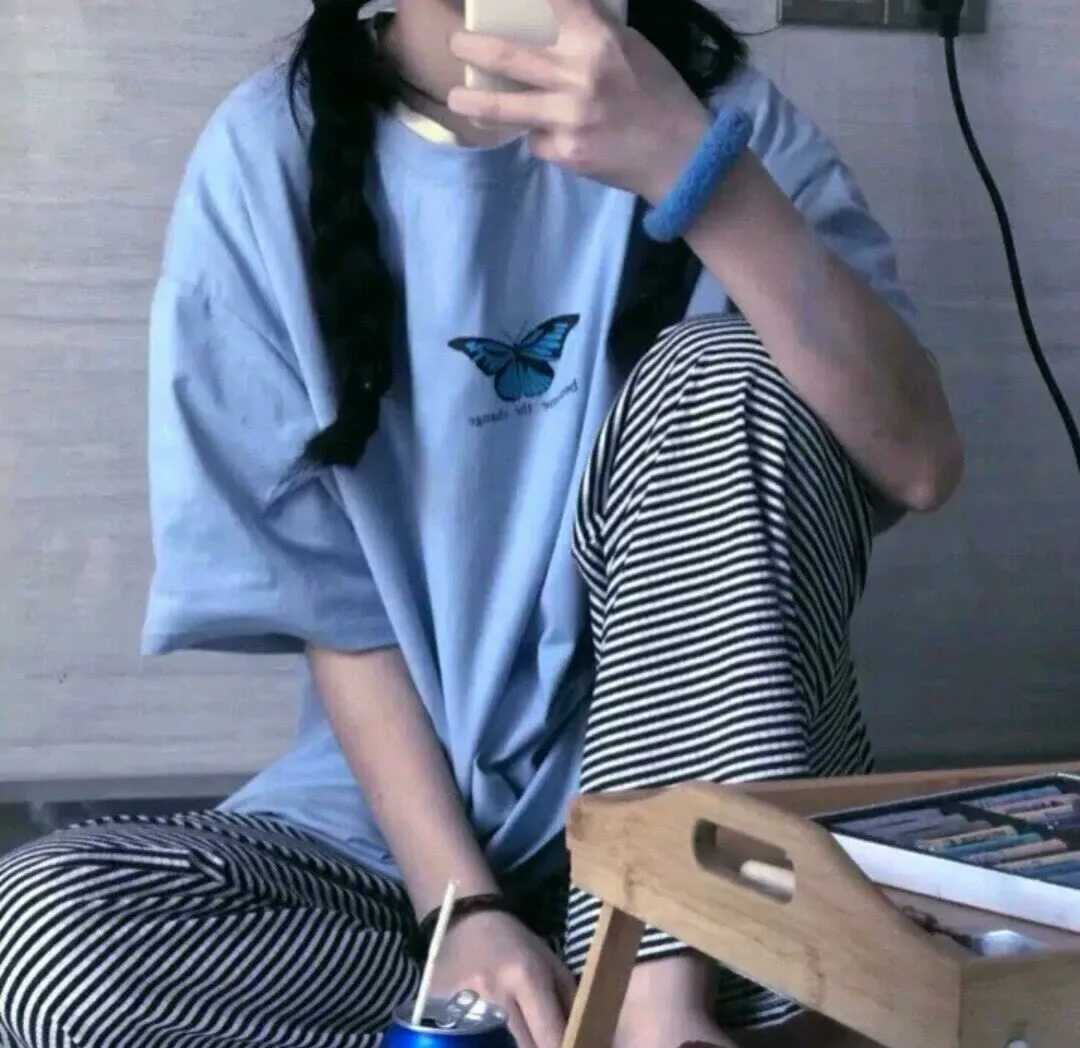 蓝色系女生头像