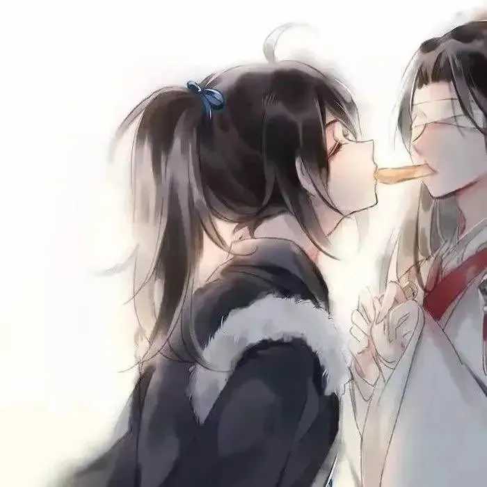 动漫情侣头像两张一组