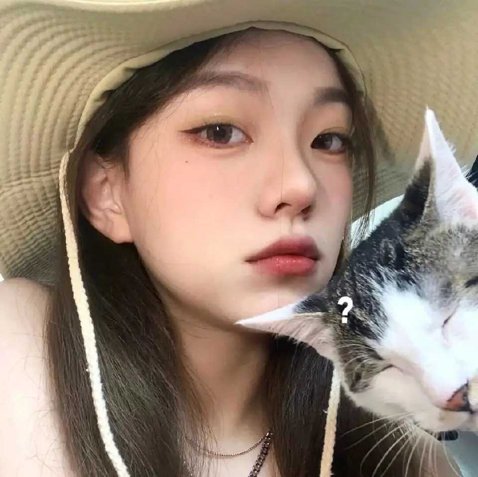 头像真人露脸女生