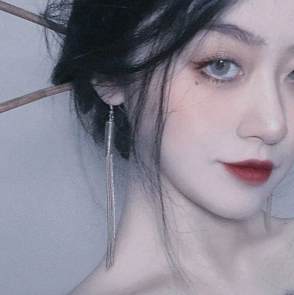 女生头像简单气质高清