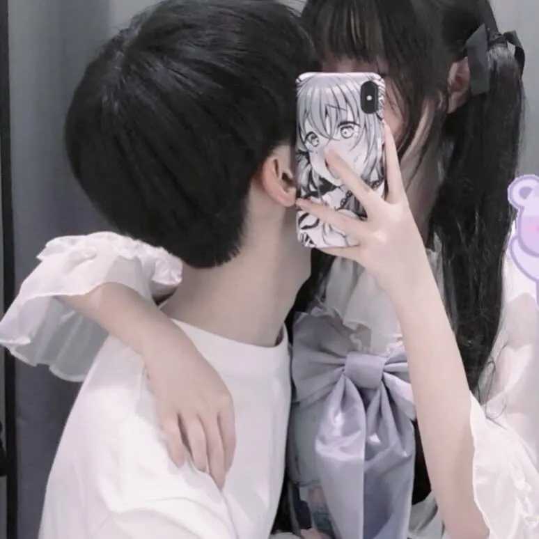 真人情侣头像一男一女