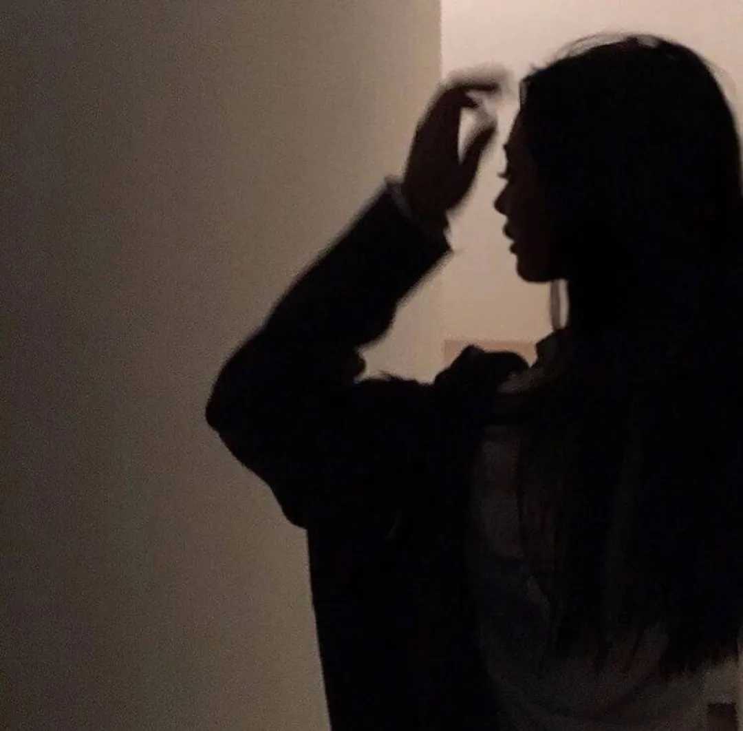 女生头像图片高冷 12张