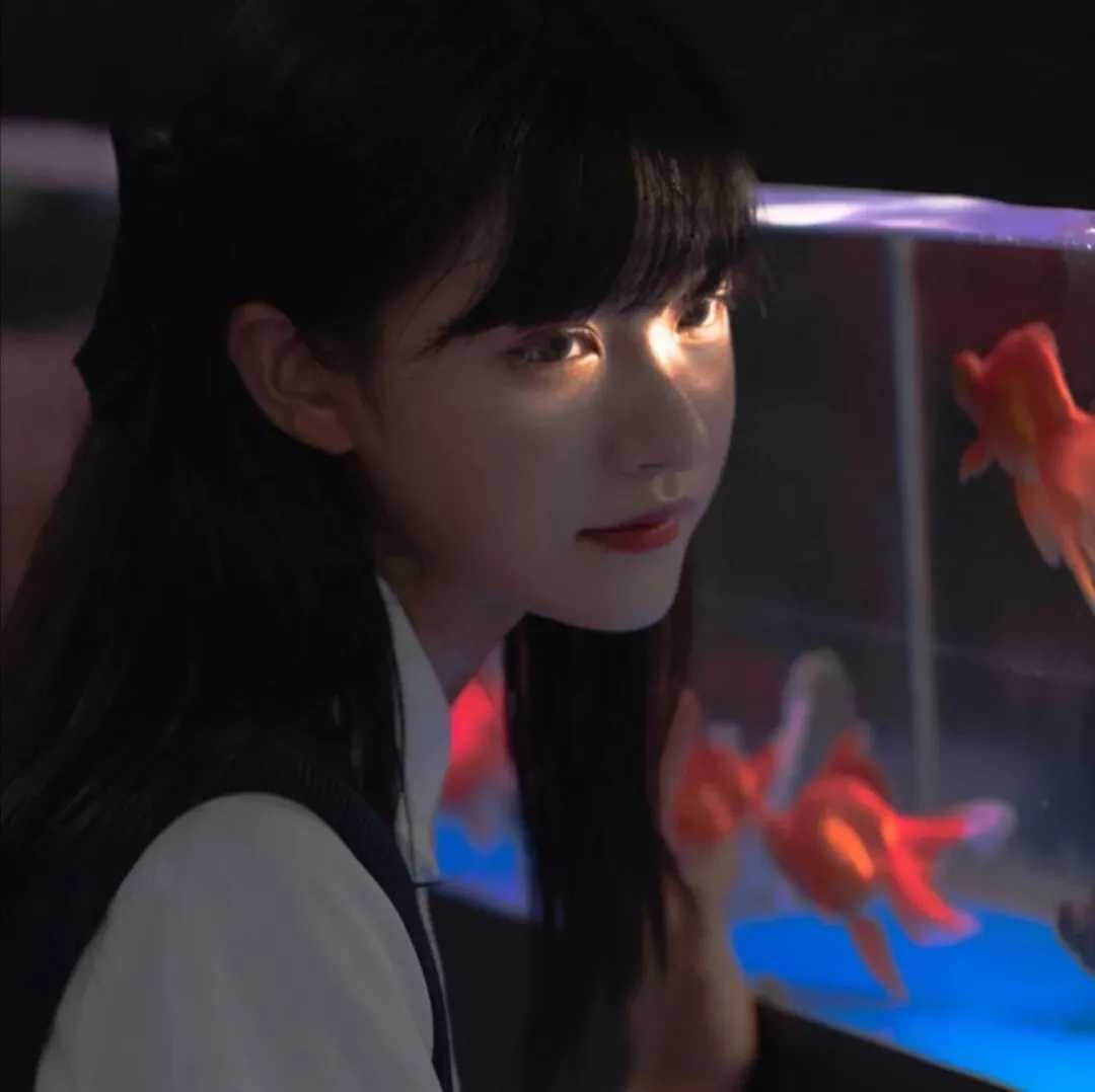 qq头像时尚潮流女生