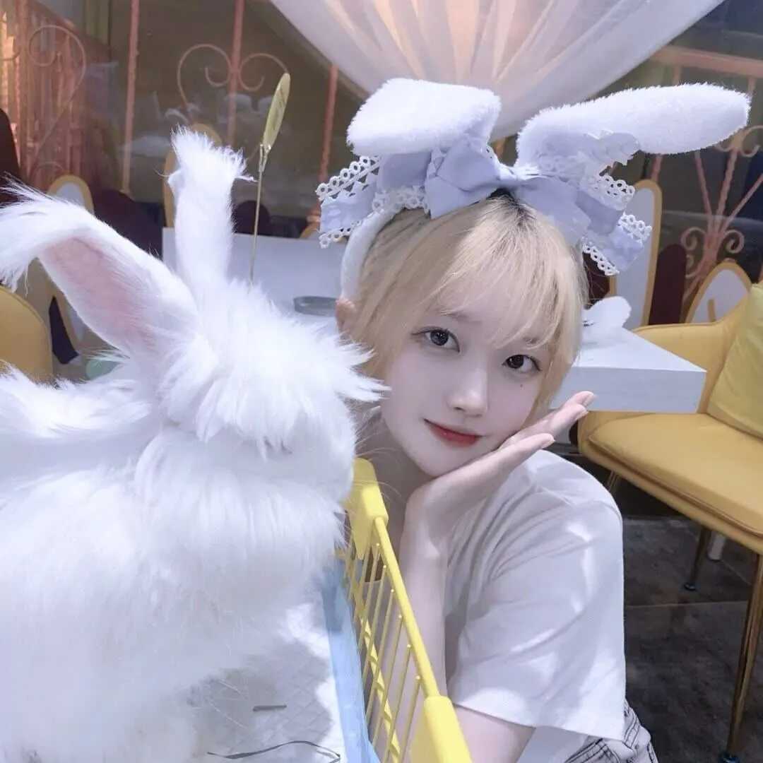 女生头像：纯欲系天花板