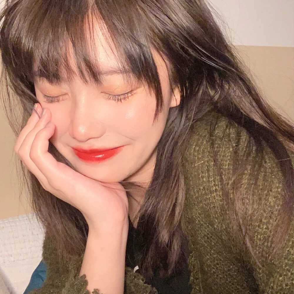 女生头像：纯欲系天花板