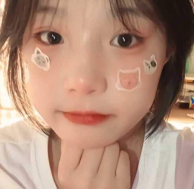 女生头像：纯欲系天花板