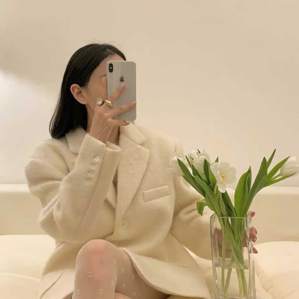 好看头像侧颜女生头像