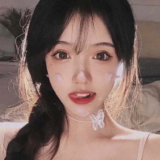 搞怪qq头像女生