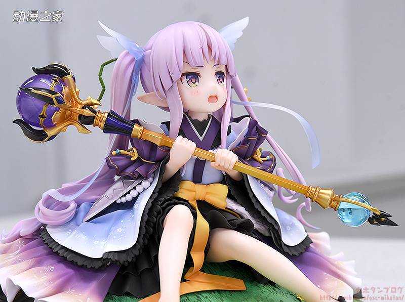 GSC《公主连结！Re：Dive》镜华1/7比例手办