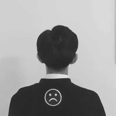 男生背影头像 伤感帅气