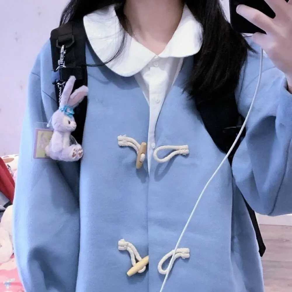 日系女生半身头像