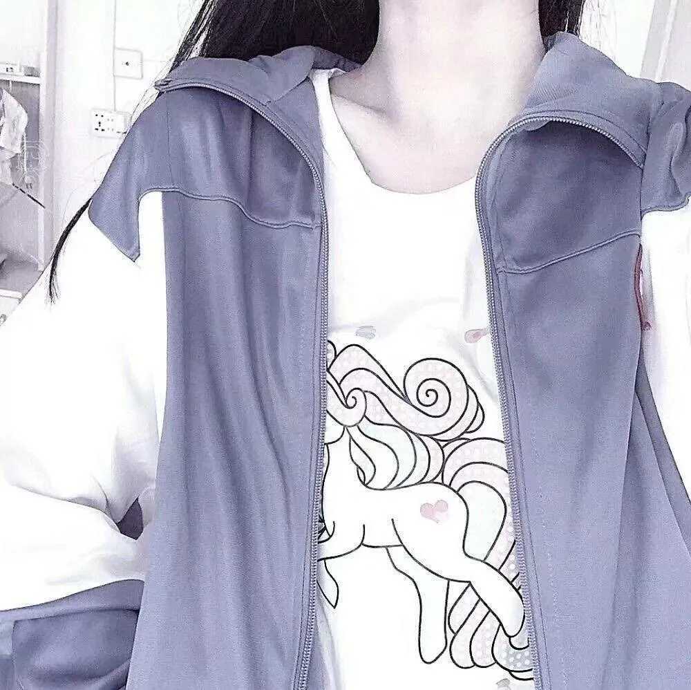 日系女生半身头像