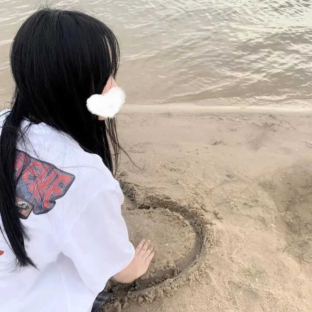 男左女右情侣头像