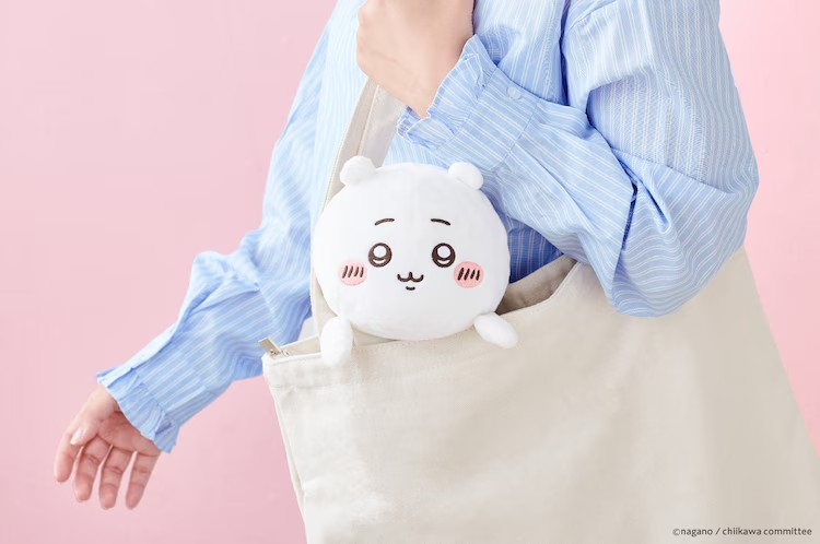 可可爱爱“撑腰”神器！Chiikawa玩偶助力健康办公